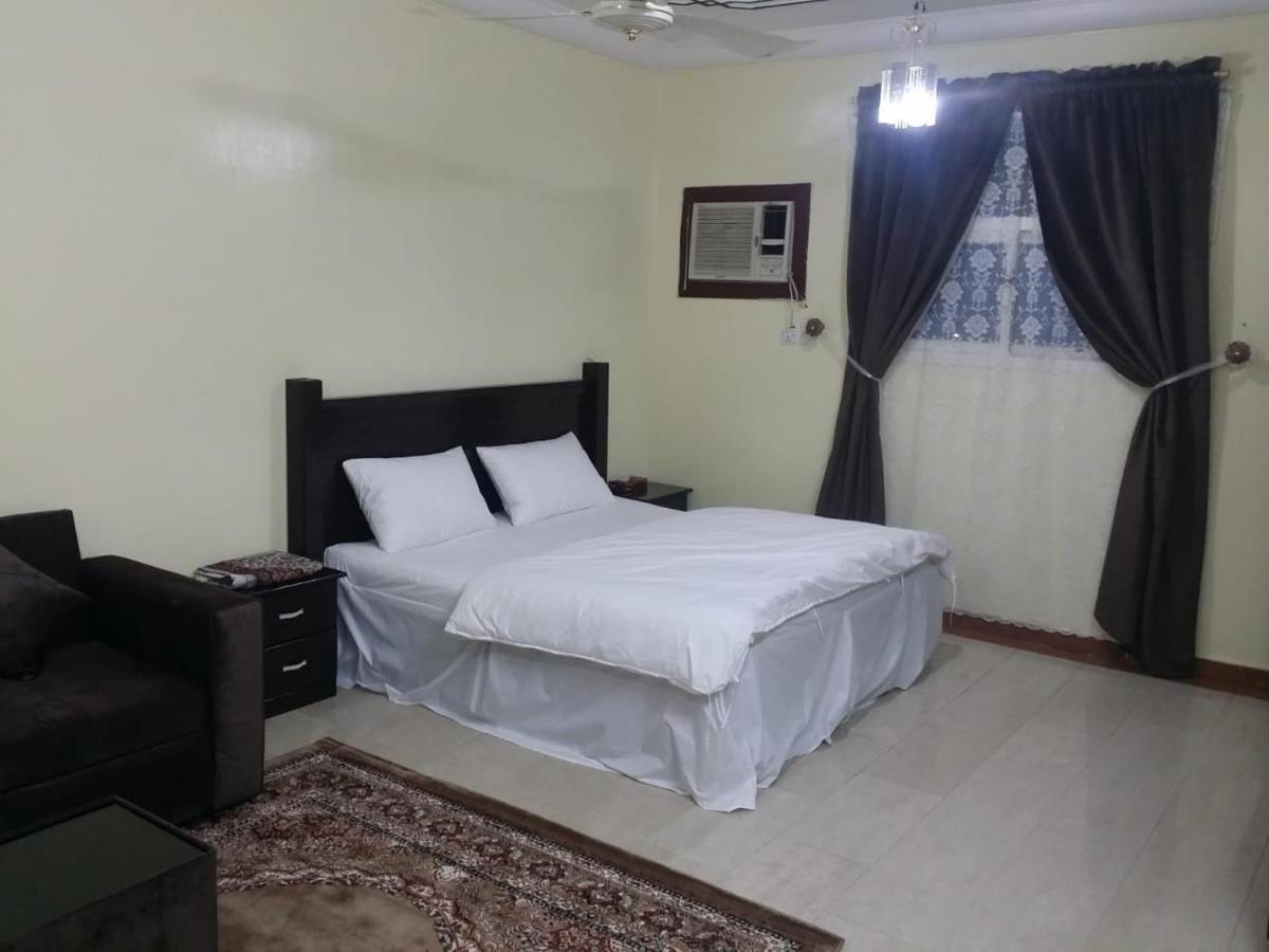 العييري للشقق المفروشة حائل1 Apartment